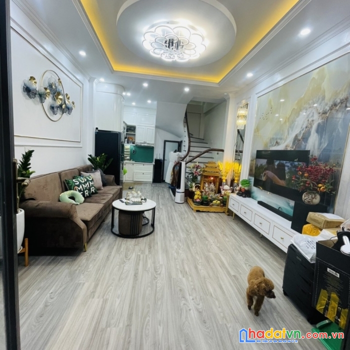 Bán nhà ngã tư vọng, hai bà trưng 43m2 ở ngay chỉ 3 tỷ1.