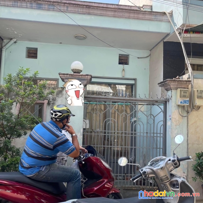 Nhà ngộp giảm 300 tr còn 4 tỷ 1 - 60m2 - hẻm 4m thông