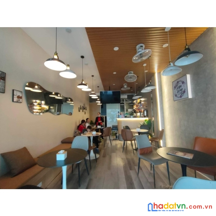 Bán nhà mặt phố long biên 6x ngô gia tự chỉ 12,6 tỷ với diện tích 90 m2 mặt phố đẹp