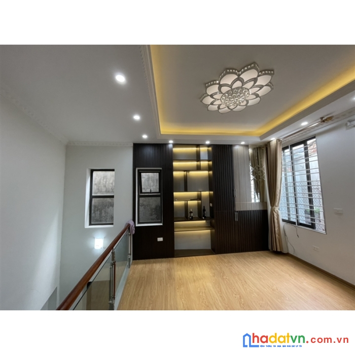 Bán nhà nguyễn chí thanh, 56m2, 6pn, mặt tiền rộng, phân lô, ô tô, đống đa, 10,78 tỷ