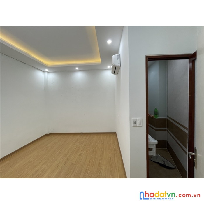 Bán nhà nguyễn chí thanh, 56m2, 6pn, mặt tiền rộng, phân lô, ô tô, đống đa, 10,78 tỷ