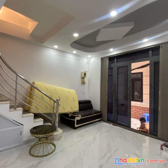 Bán nhà mặt tiền lê văn sỹ quận 3, ngang 4.35x21, chỉ 13.5 tỷ