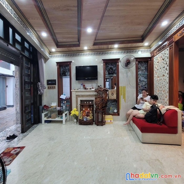 Bán nhà đẹp hxh 2 mặt hẻm vip huỳnh tịnh của gần chợ tân định, 5 tầng, 55m2 cn, 10.3 tỷ
