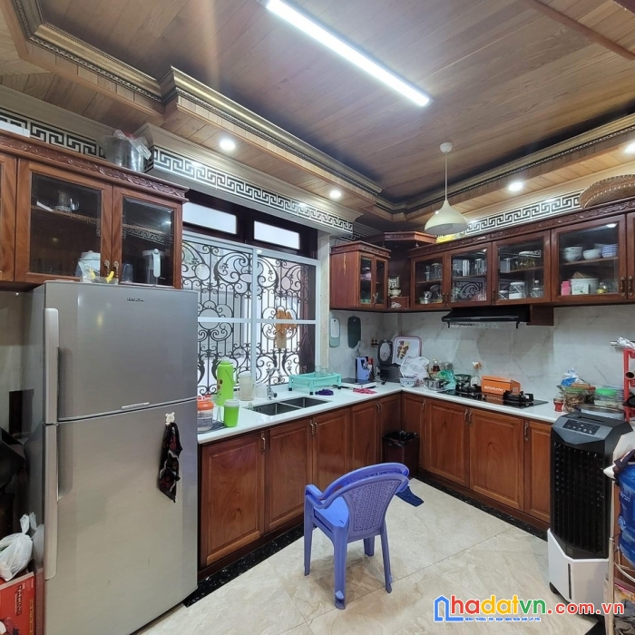 Bán nhà đẹp hxh 2 mặt hẻm vip huỳnh tịnh của gần chợ tân định, 5 tầng, 55m2 cn, 10.3 tỷ
