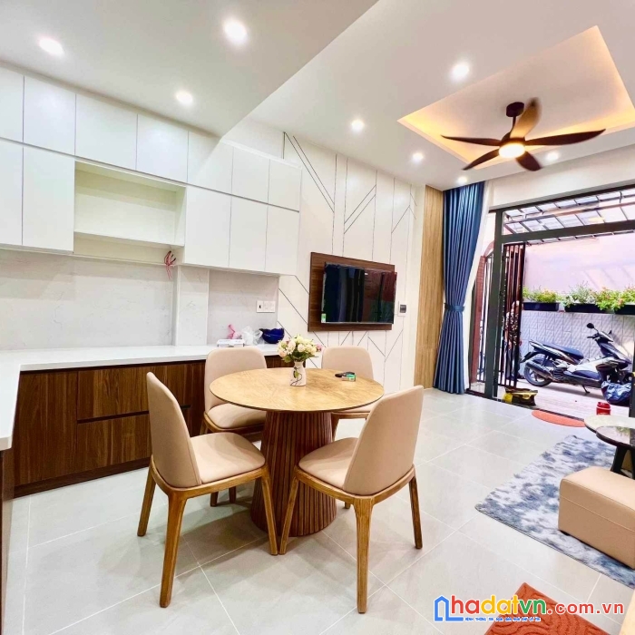Nhà đẹp xinh trung tâm thanh khê, giáp hải châu, cạnh đường chính, chỉ 2 tỷ x