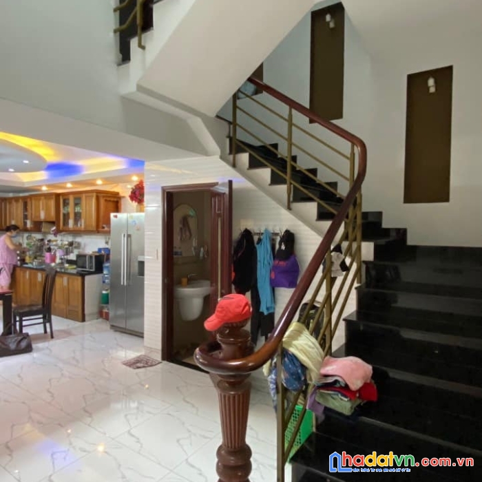 Bán nhà nguyễn văn khối, hxh, 5x15m, 4 tầng btct ở ngay chỉ 7 tỷ tl