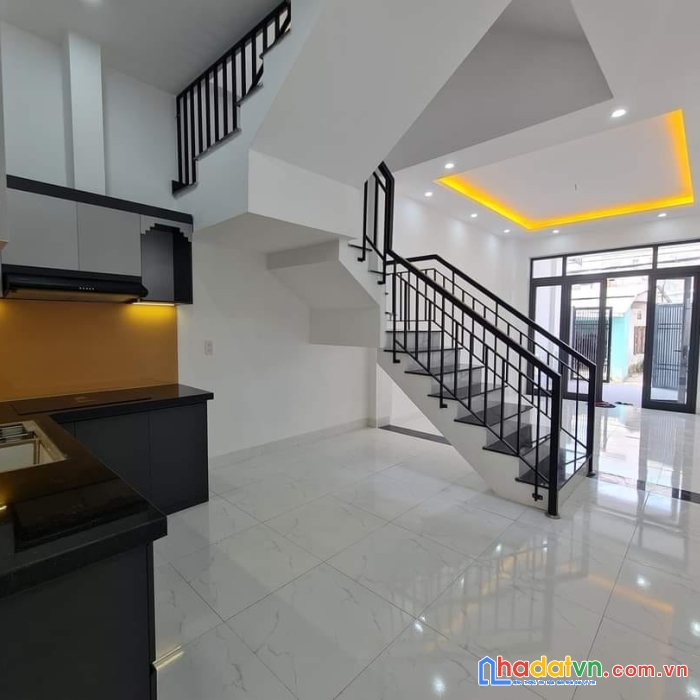 Nhà mới xây 71m2 3 tầng kiệt 3m 4pn gần chợ hk 2.ty75