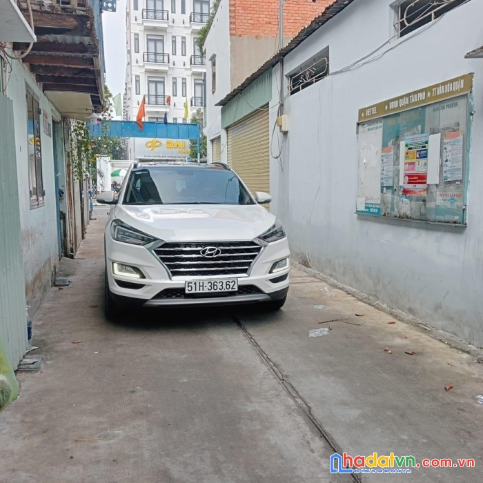 Hẻm ô tô ngủ trong nhà ngay sát mặt tiền nguyễn sơn - 51m2 - ngang 4.4m - không lg,qh