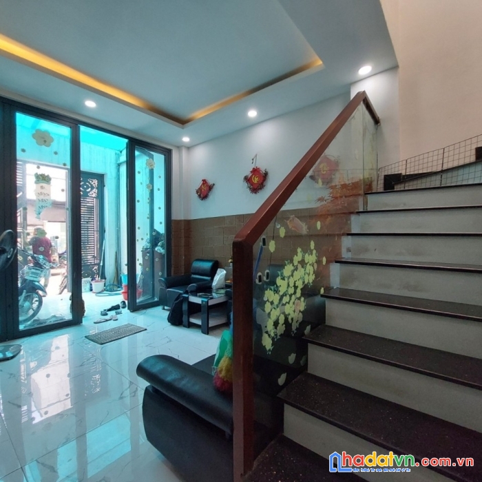 Nhà tân kỳ tân quý hẻm xe hơi thông 48m2,2 tầng nhỉnh 4 tỷ