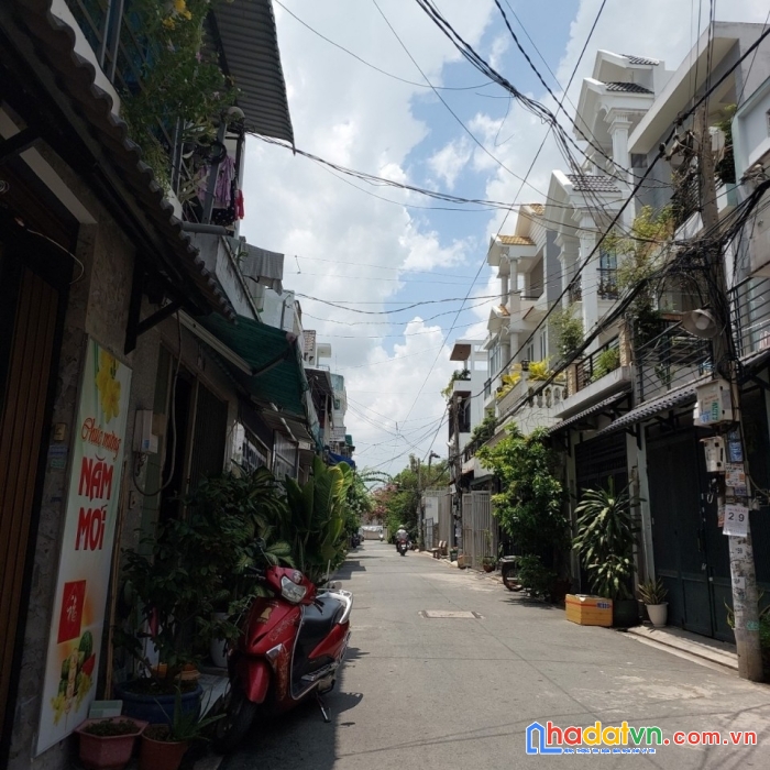 Nhà tân kỳ tân quý hẻm xe hơi thông 48m2,2 tầng nhỉnh 4 tỷ