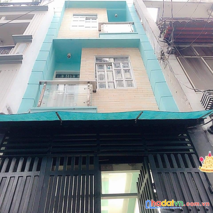Bán nhà rẻ đẹp tôn đản q4 ngang 4.5 x 8m đúc 4 tấm
 có 3 tỷ cách q1-100 m- giảm 100 triệu ngân