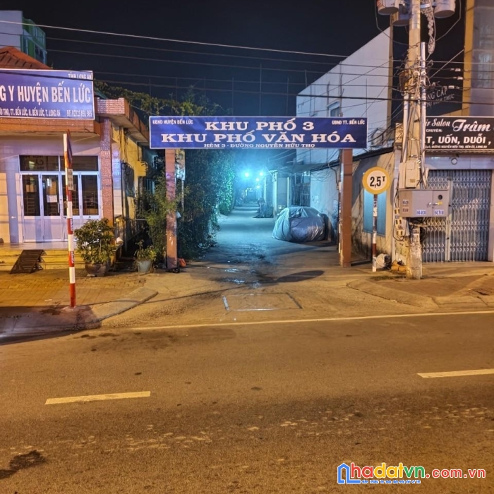 Chính chủ bán lô đất 2 mt trung tâm thị trấn bến lức. long an