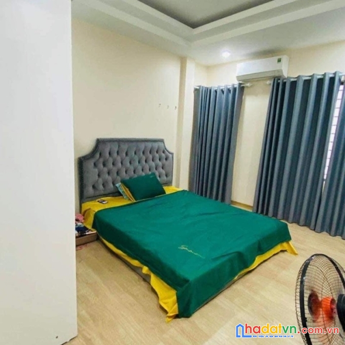 Bán nhà nguyễn lương bằng 42m 5 tầng ngõ nông gần ô tô nhà đẹp ở ngay nhỉnh 4 tỷ lh 0975124520