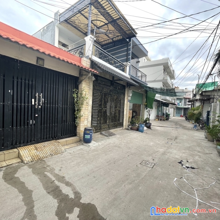 Hẻm xe hơi 5m thông tân thới hiệp quận 12 - 84m2, 2 pn, 5 phút qua gò vấp. chỉ nhỉnh 4 tỷ.