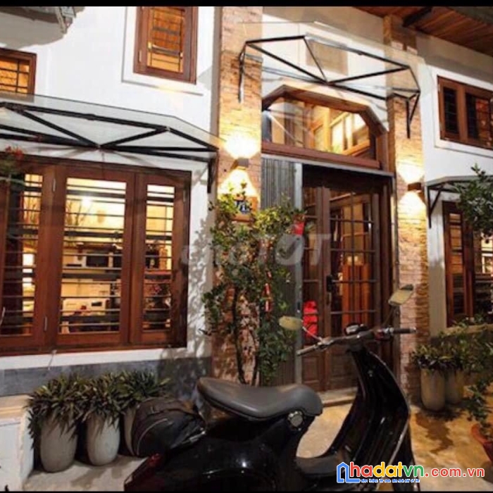 Xe hơi đỗ cổng, gần nhà khách chính phủ, trần quốc toản q3, tặng hết nt, sổ a4, 35m2, 6.4 tỷ