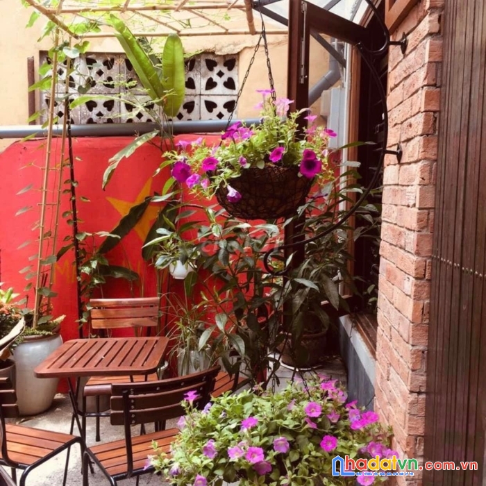 Xe hơi đỗ cổng, gần nhà khách chính phủ, trần quốc toản q3, tặng hết nt, sổ a4, 35m2, 6.4 tỷ