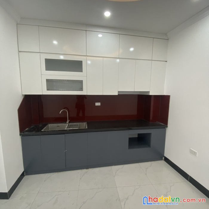 Bán nhà  mỹ đình nhà mới nguyên căn dt 32m 5t giá 4 tỷ ctl