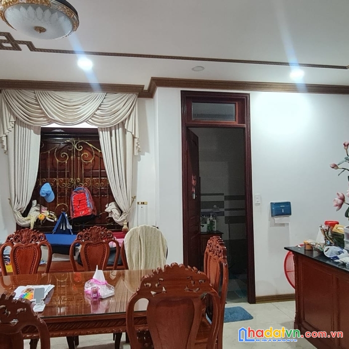 Biệt thự ngay giga mall thủ đức, 4 tầng, ngang 9m, đẳng cấp thượng lưu , cần bán gấp