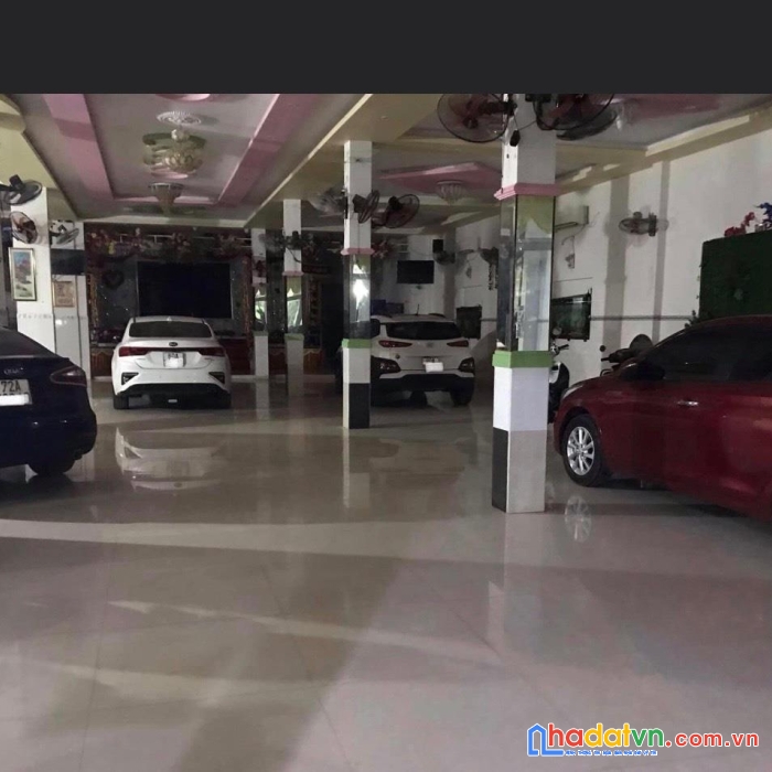 Bán gấp nhà hàng khách sạn hạnh yến trung tâm tt phù mỹ