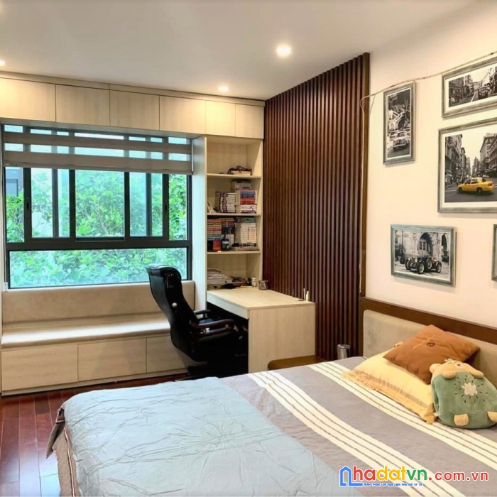 Bán nhà trung kính to, dt 65m2 gara ô tô, 2 ô tô tránh, kinh doanh hơn 12 tỷ