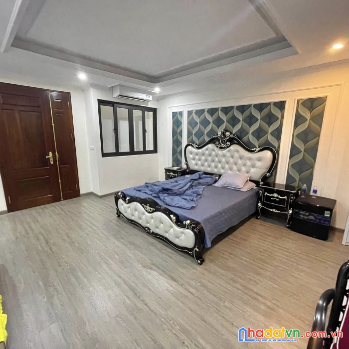 Bán nhà ngọc khánh, ba đình, ô tô, 65m2 4t mt6.5m, giá 7.9 tỷ