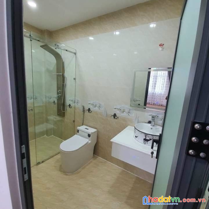 Nhà mặt tiền đường đông hưng thuận 10b, p. đông hưng thuận, q12 sử dụng ngay