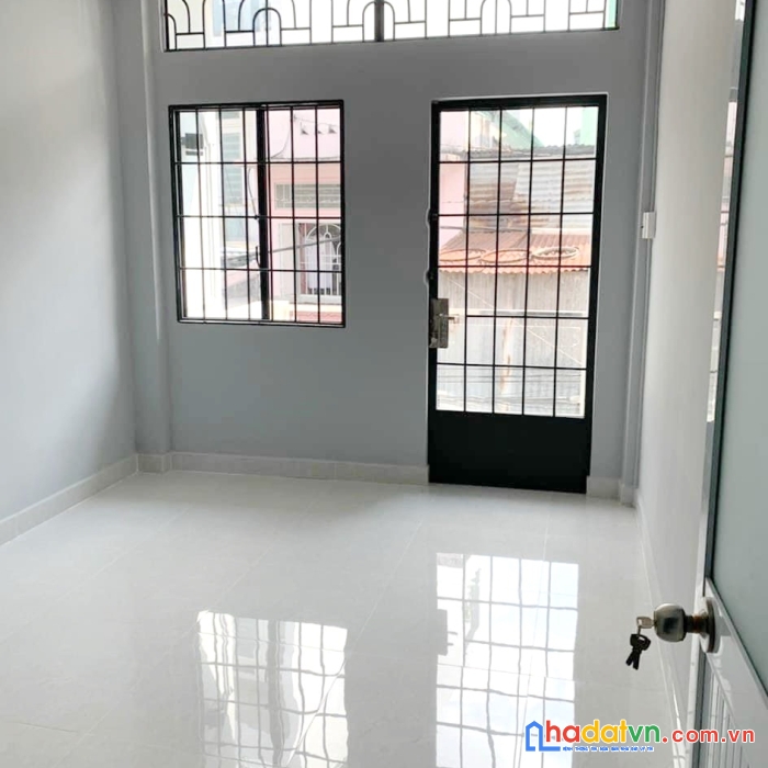 Nhà trệt + lầu  hưng phú-dã tượng p10 q8 - 9 triệu / tháng