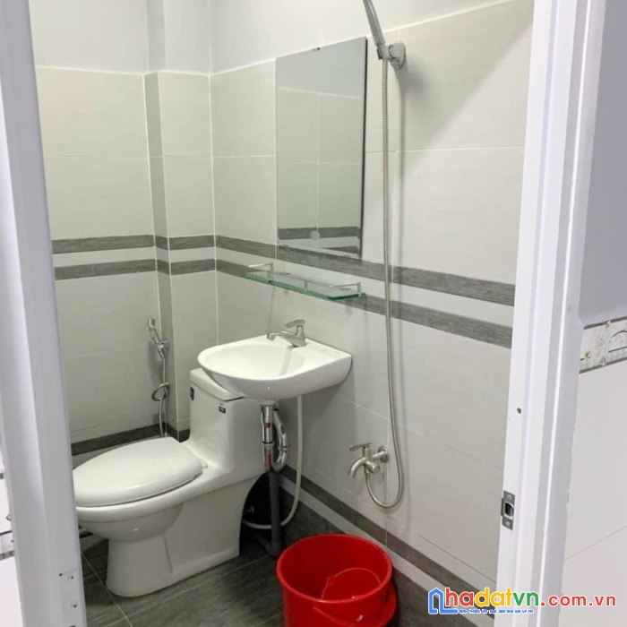 Nhà trệt + lầu  hưng phú-dã tượng p10 q8 - 9 triệu / tháng