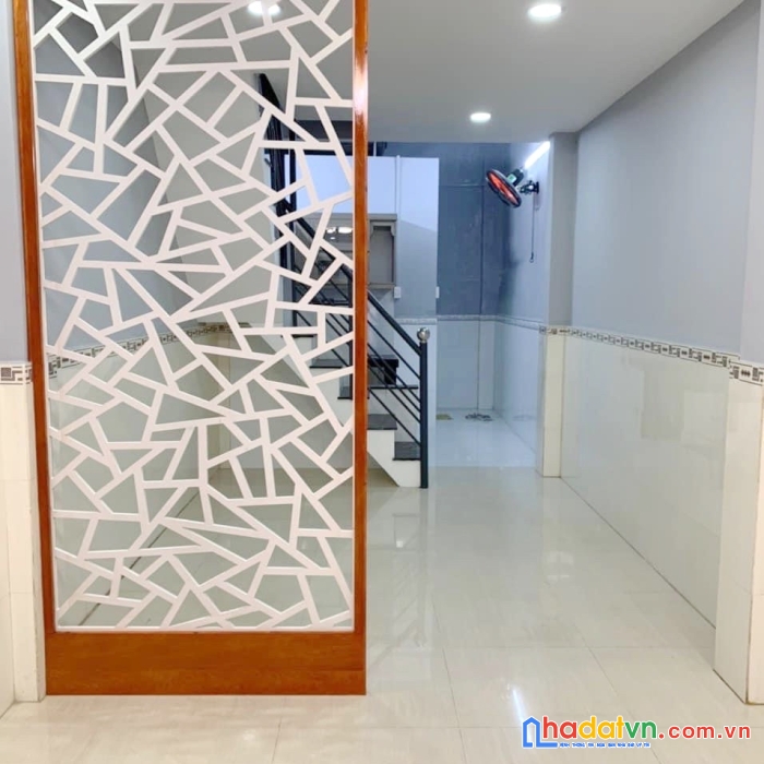 Nhà thuê nguyên căn hẻm dã tượng p10q8 - giá : 9 triệu