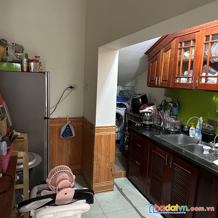Chính chủ bán nhà tập thể tầng 1 ngõ 68 quan nhân, cầu giấy. gần royal city. kinh doanh dc