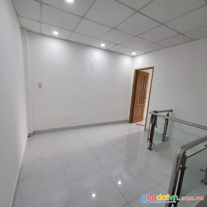Bán nhà 2 tầng, thống nhất, 4x12.5m, hẻm 4m thông chỉ 3.7 tỷ