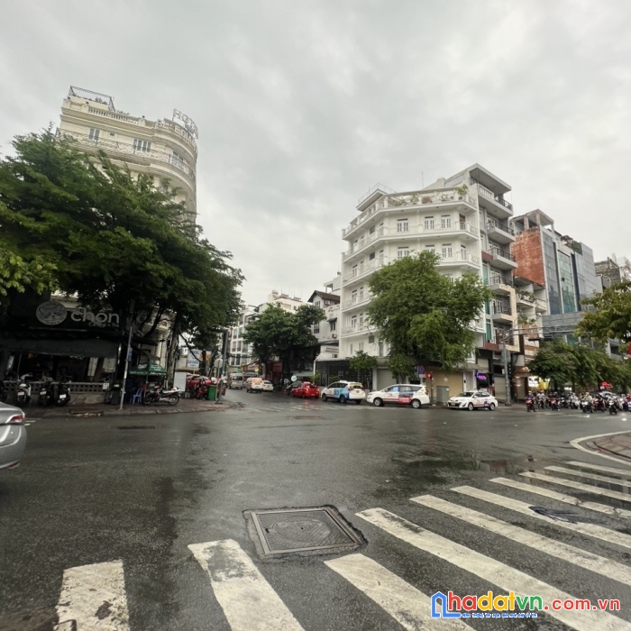 Cho thuê toà nhà góc 2 mt đường bạch đằng, p2, tân bình