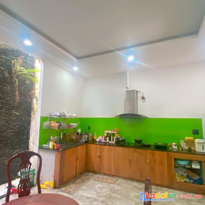 Nhà đep. 100m. 4 tầng btct. ql 1k linh xuân giá 7.6 tỷ