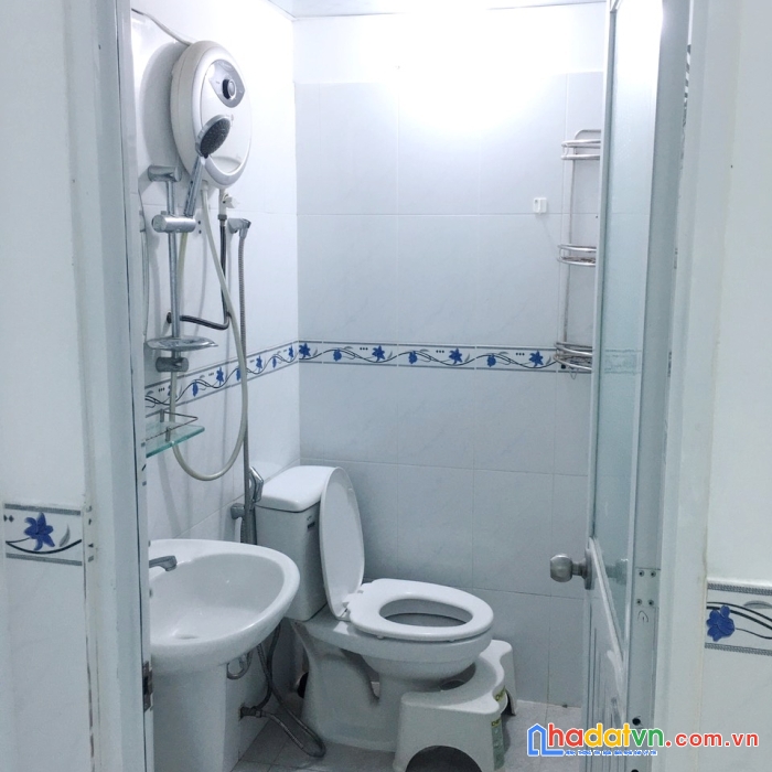 Nhà bán 2 tầng - 55m2 hẻm thông  âu dương lân p3q8 - giá : 4.6 tỷ