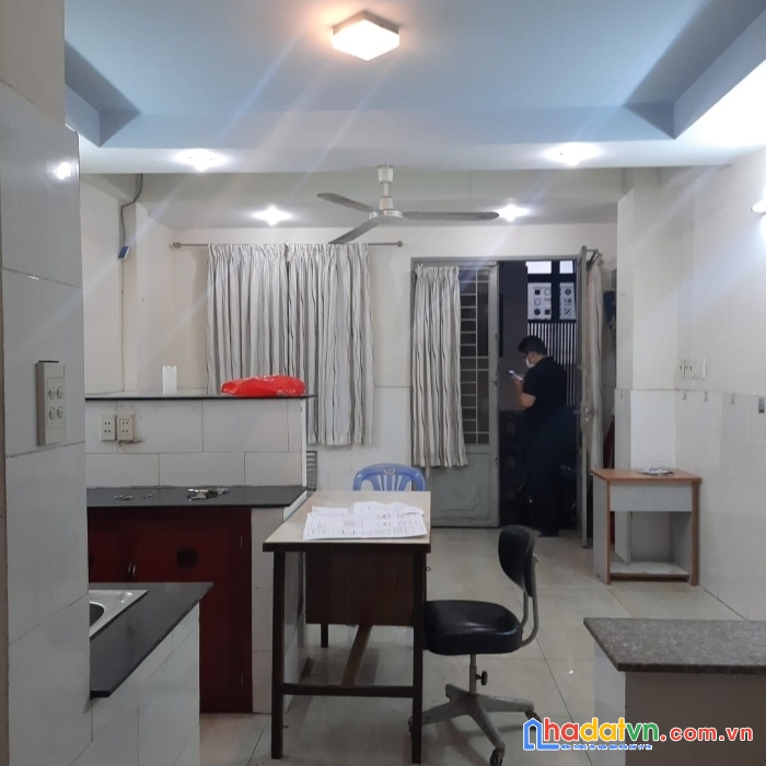 Phan văn trị p12 bình thạnh - ngang 4.4m - vuông vức - kd online - giá chỉ 5 tỷ