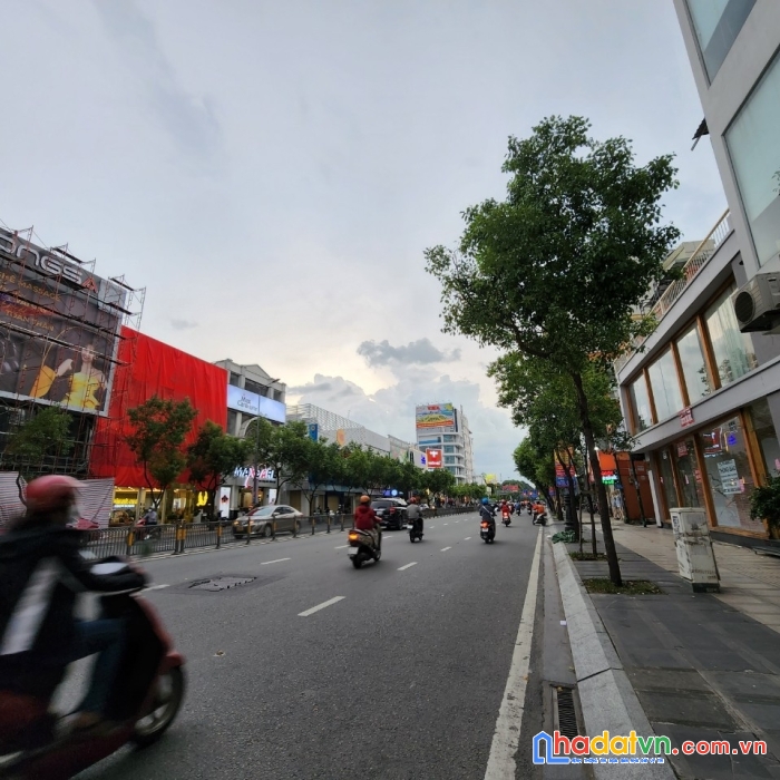 Cho thuê nguyên tòa nhà nguyễn văn trỗi, p.8, phú nhuận