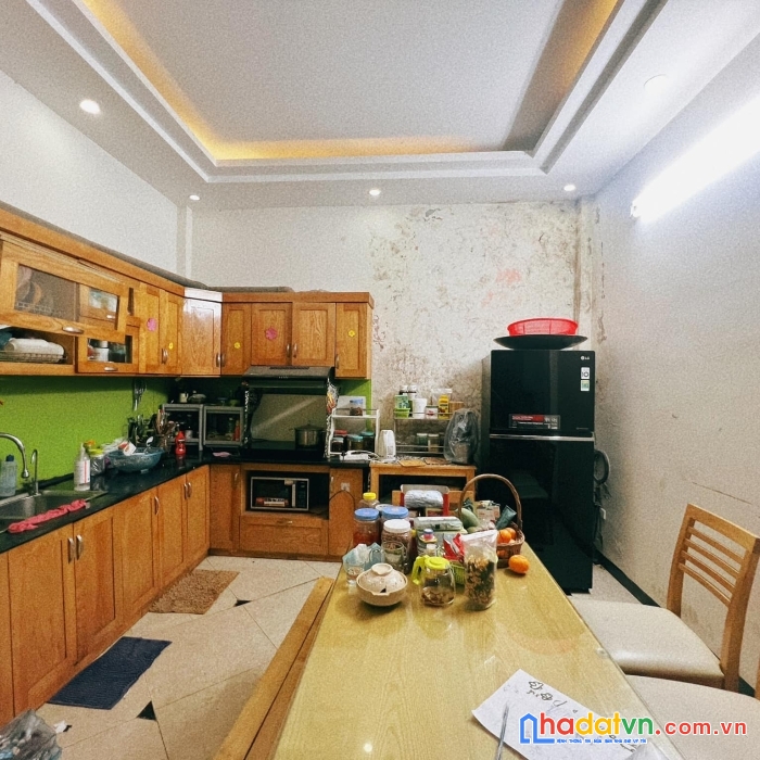 Nhà đẹp tây hồ-ngõ thông kd-gần phố-gần chợ 40x5t- 4.8 tỷ
