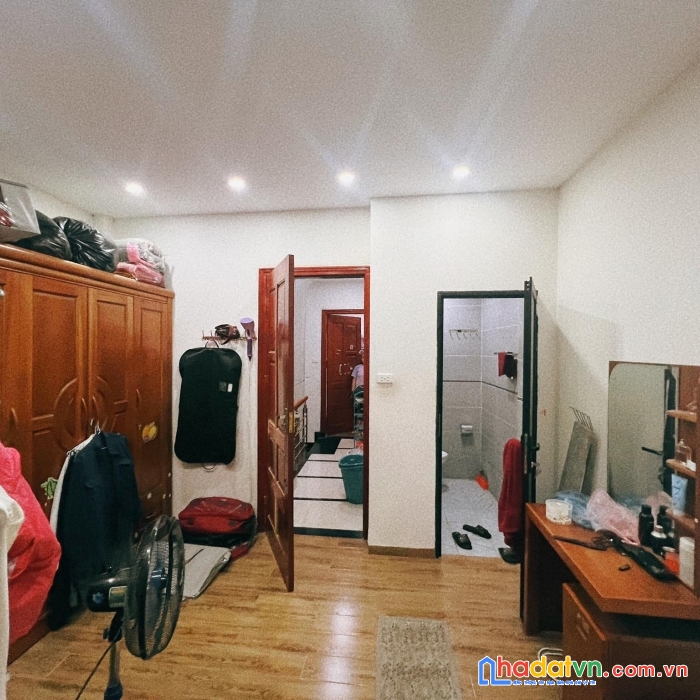 Nhà đẹp tây hồ-ngõ thông kd-gần phố-gần chợ 40x5t- 4.8 tỷ