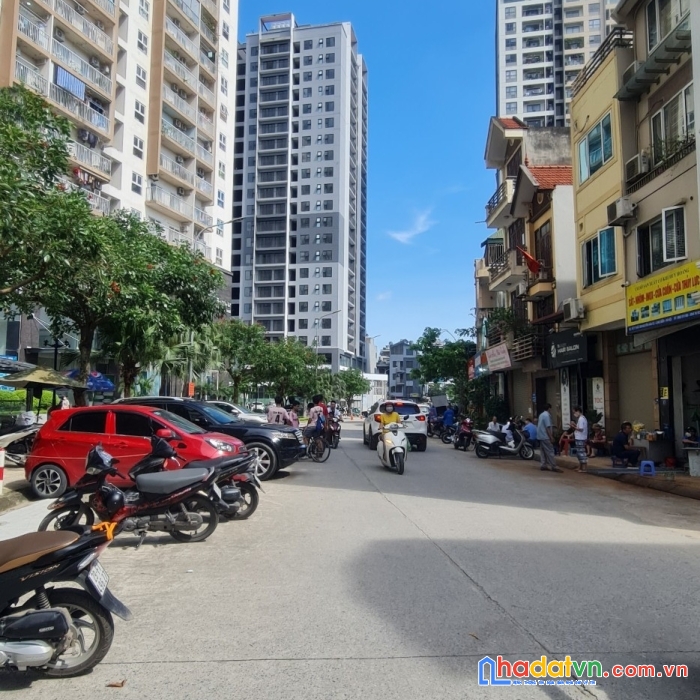 Ngõ to hơn phố, vỉa hè, xây văn phòng, kinh doanh vô địch, dt185m², mặt tiền 7m.