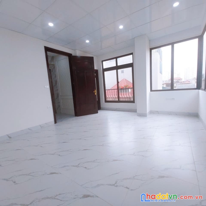 Bán nhà 7 tầng mới lô góc - ô tô tránh - gara để 2 xe- khu phân lô quân đội - thanh xuân - dt :