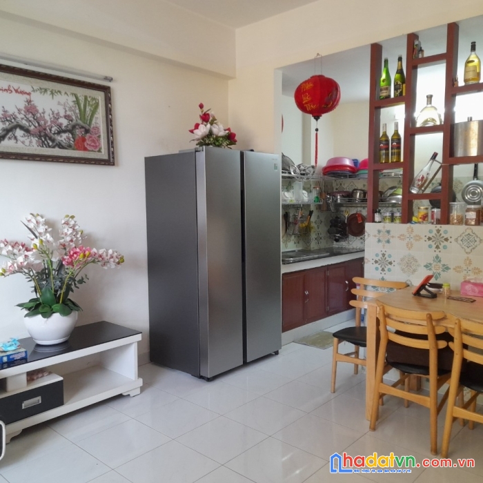 Chính chủ cần tiền bán gấp cc petroland quận 2, sổ hồng riêng, nội thất đầy đủ