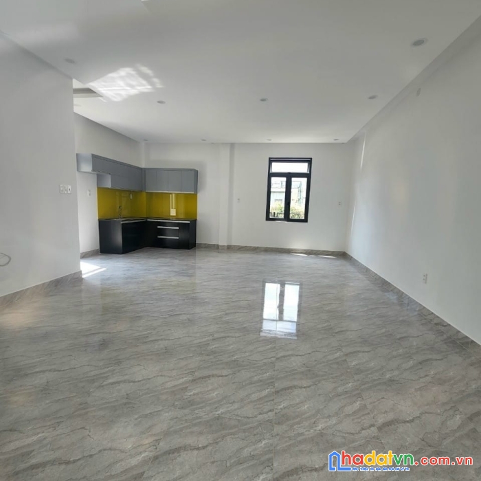 ( gấp gấp ) chỉ 4.6 tỷ sở hữu căn nhà đẹp mới xây đường lê thị riêng, đà lạt