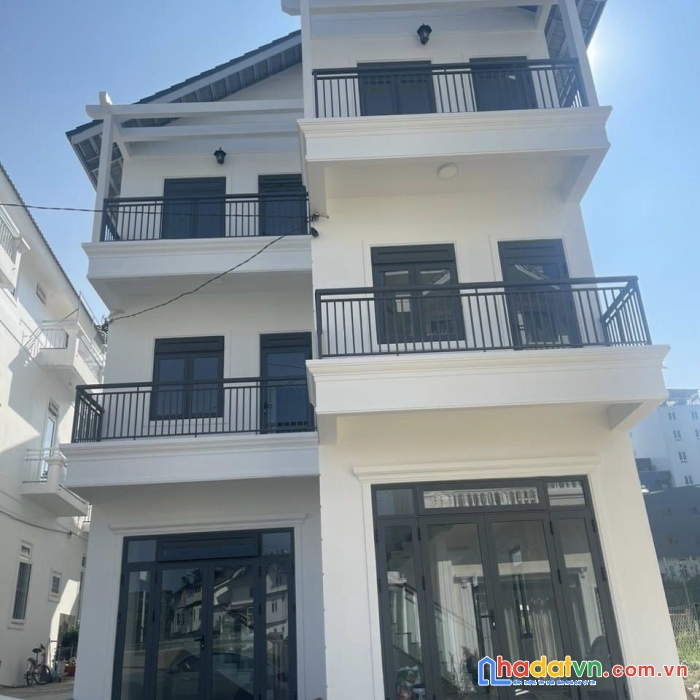 ( gấp gấp ) chỉ 4.6 tỷ sở hữu căn nhà đẹp mới xây đường lê thị riêng, đà lạt