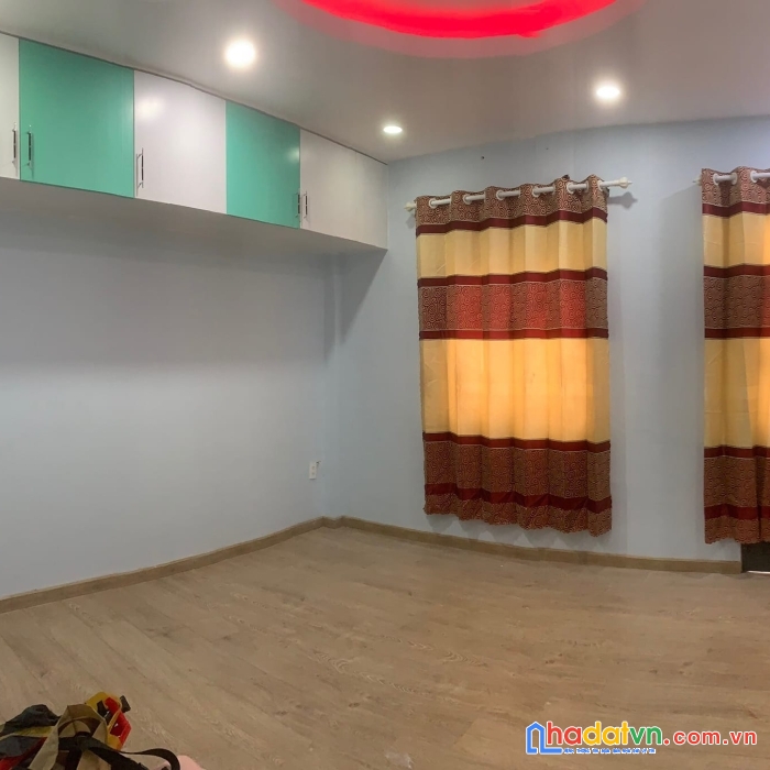 Gấp bán đi định cư - hẻm thông ô tô tới cổng - giá tốt phú nhuận -  41m2 - chỉ 4.25 tỷ tl