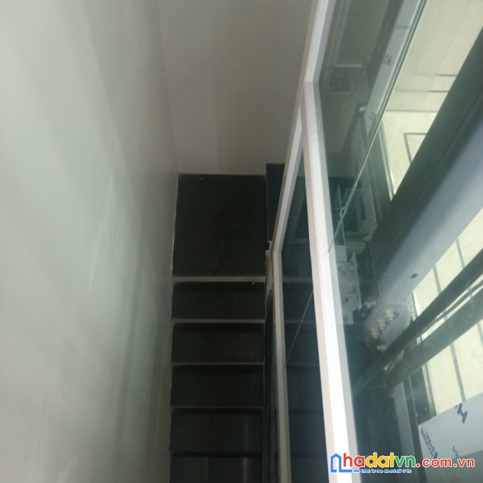 Bán nhà nguyễn chánh 60m 7 tầng thang máy nhà đẹp ở ngay kd văn phòng quá đẹp nhỉnh 16 tỷ lh