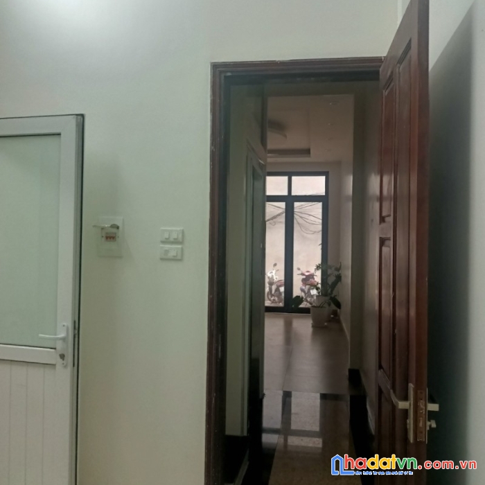 Bán nhà nguyễn chánh 60m 7 tầng thang máy nhà đẹp ở ngay kd văn phòng quá đẹp nhỉnh 16 tỷ lh
