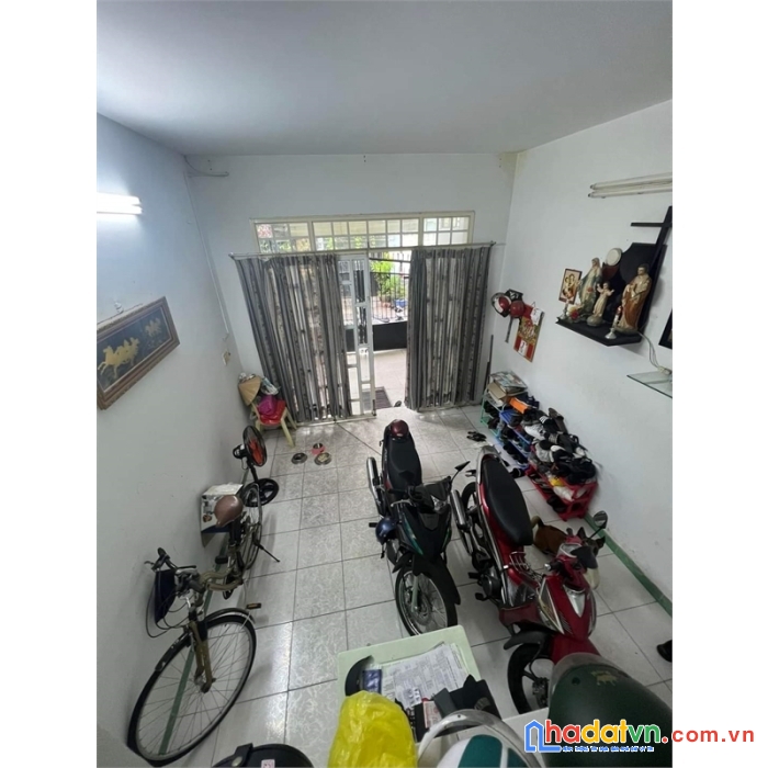 Đường nhựa 5m ôtô vào nhà, 56m2(3,7x15m) 2 tầng đường trịnh đình trọng, tân phú. sát q11, tân bình