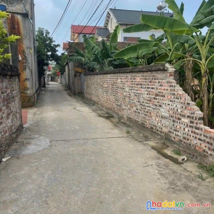 Chính chủ gửi bán lô đất đẹp tại ngõ bún, quan âm, bắc hồng. giá chỉ nhỉnh 1 tỷ.