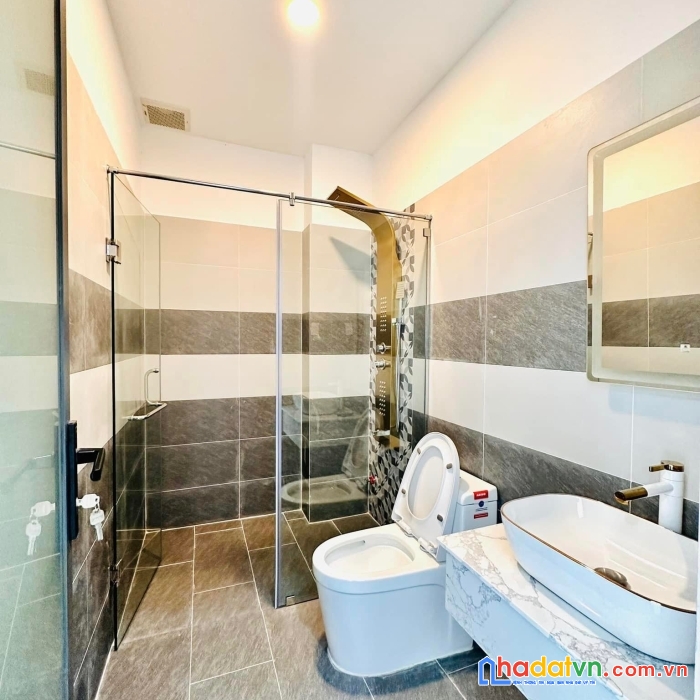 Xe hơi ngủ  nhà, 4 tầng mới modern, lê văn sỹ, pn, 10m ra hxt, 5pn, sổ a4, 62m2, 12.5 tỷ 