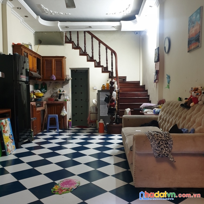 Cần bán gấp nhà phố khương trung, 29m2, mt 3.8m, vài bước ra ô tô, nhỉnh 3 tỷ, 0382328365.